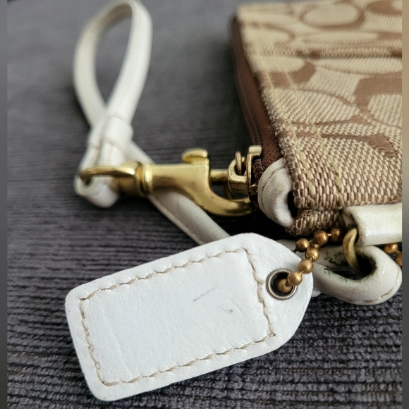 Coach Signature Canvas Wristlet - C Logo - Gently Used - Tan and White - Picture 9 of 10